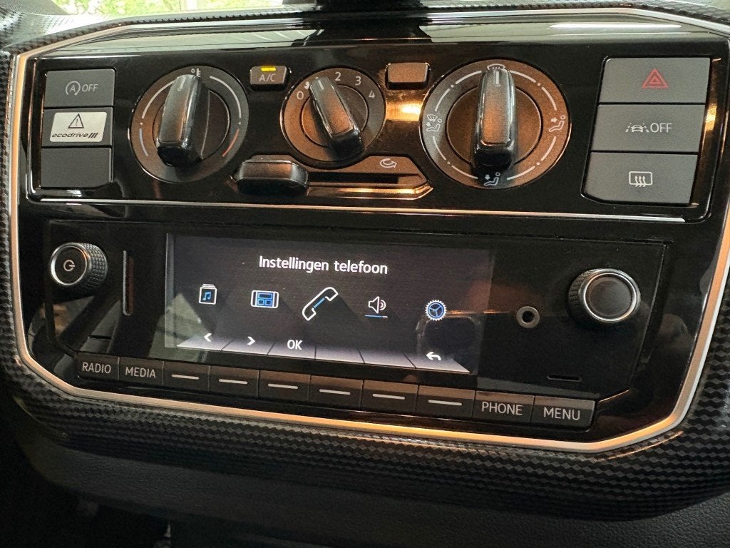 Volkswagen UP 1.0 Airco Multimedia USB Parkeersensor NL NAP, Voorwielaandrijving, Gebruikt, Electronic Stability Program (ESP)