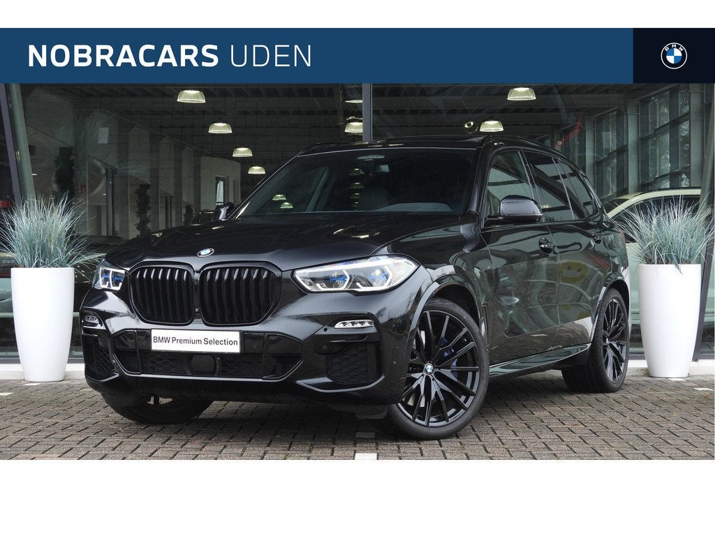 BMW X5 M50i High Executive Automaat / Panoramadak Sky Lounge, Auto's, BMW, Gebruikt, 4395 cc, Zwart, Leder