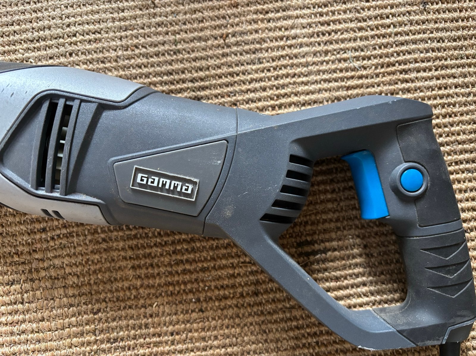Gamma reciprozaag - Zo goed als nieuw, Ophalen, 600 tot 1200 watt, Zo goed als nieuw, 30 tot 70 mm