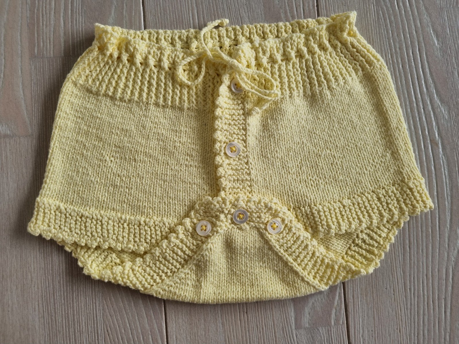Antiek vintage geel gebreid baby luierbroekje, Ophalen of Verzenden, Zo goed als nieuw, Jongetje of Meisje, Broekje