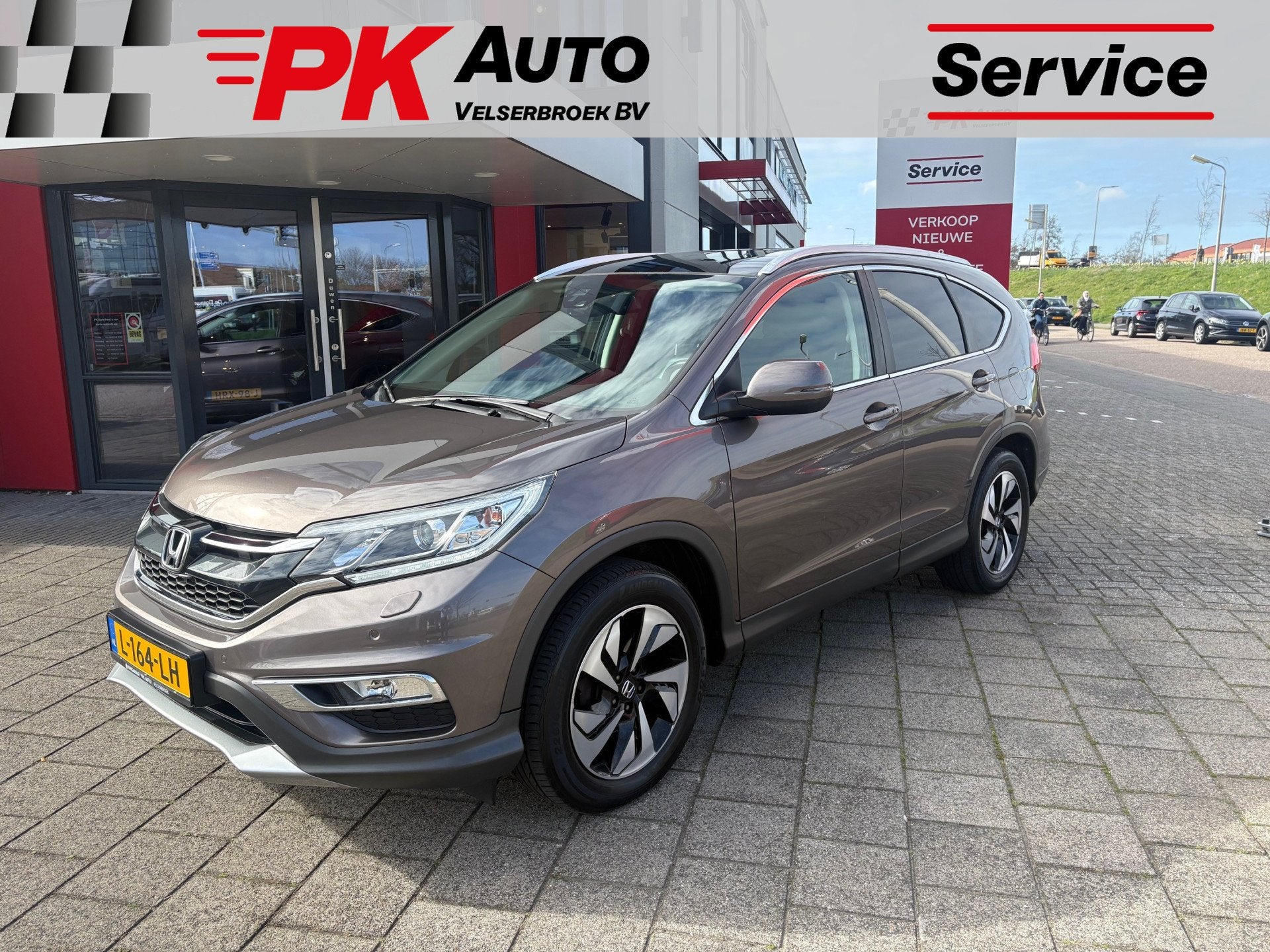 Honda CR-V 2.0 4WD Executive | Navi | Camera | Trekhaak | 10, 12 maanden, Gebruikt, 4 cilinders, Leder