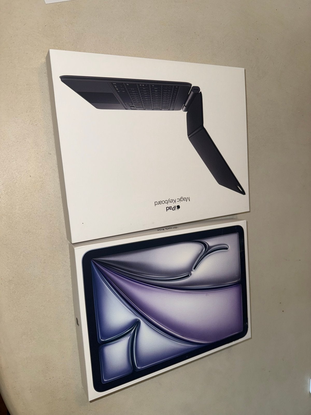 Apple iPad Air (2025) met Magic Keyboard, Ophalen, Apple iPad Air, 11 inch, Nieuw