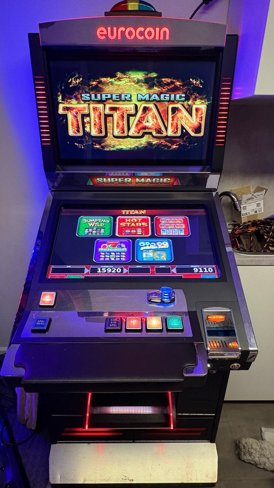 Eurocoin Super Magic Titan Gokkast - 5in1 Spellenpakket, Verzamelen, Automaten | Gokkasten en Fruitautomaten, Euro, Ophalen, Zo goed als nieuw