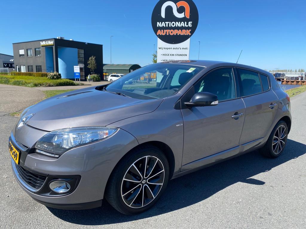 Renault Mégane 2012 * 1.5 dCi BOSE * EURO 5* APK *, Euro 5, Gebruikt, Leder en Stof, Bedrijf