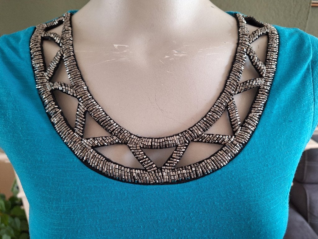 Lola Liza turquoise top shirt XS 34 mooie hals, Kleding | Dames, Overige kleuren, Verzenden, Zo goed als nieuw, Zonder mouw