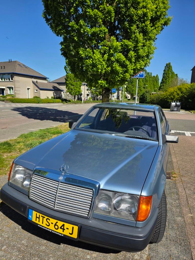 Daimler Benz Daimler-benz 1985 Blauw, Auto's, Blauw, 1248 kg, Particulier, Sedan