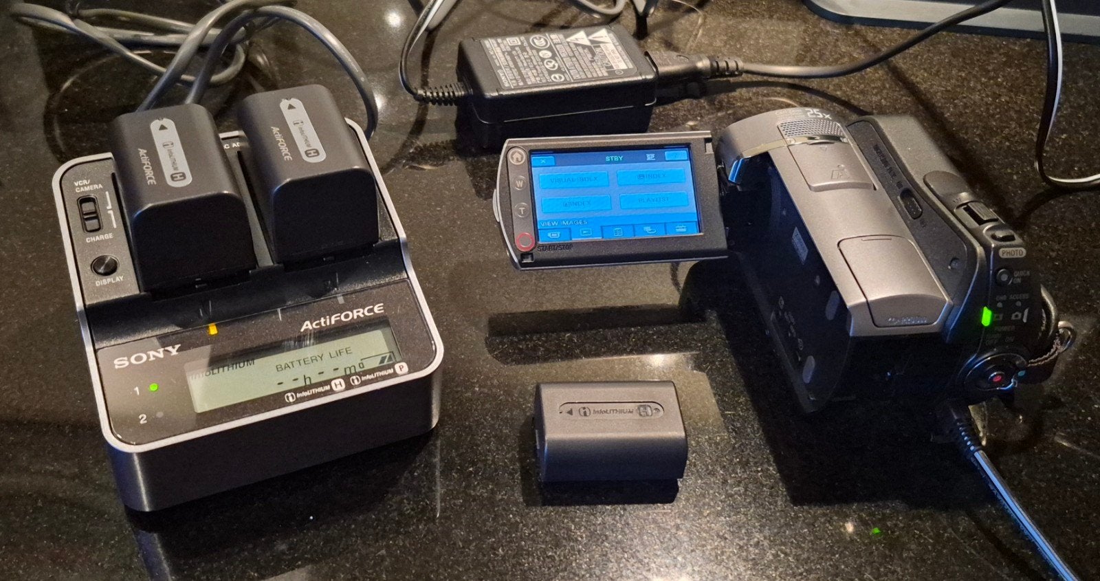 Sony DCR-SR55E Handycam met tas en overige toebehoren, Ophalen, Harde schijf, 20x of meer, Zo goed als nieuw