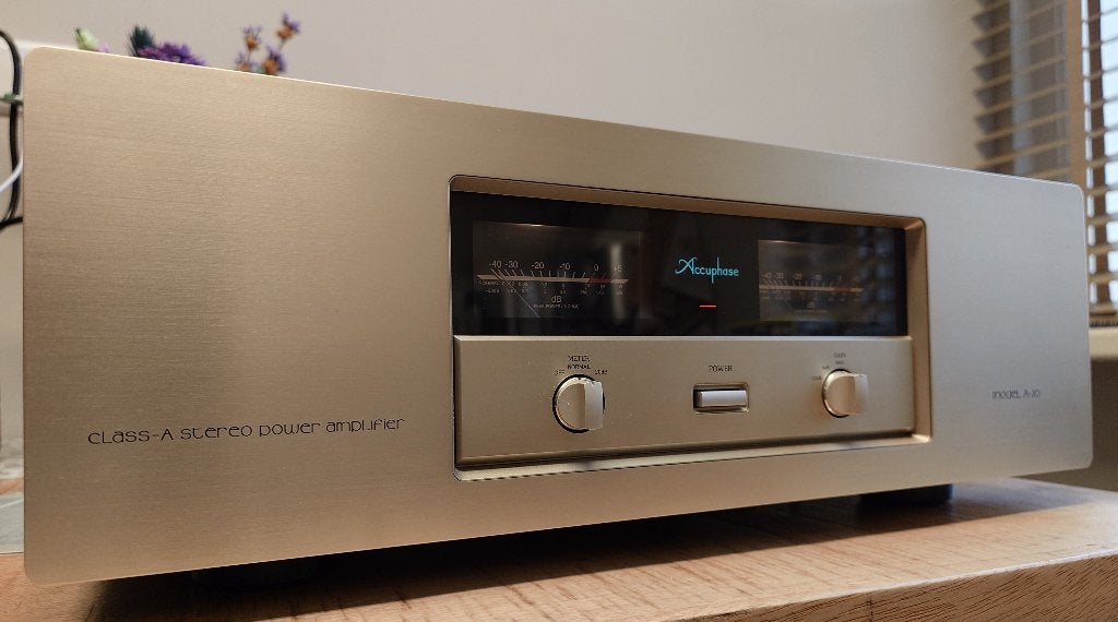 Accuphase A-20 pure klasse A eindversterker