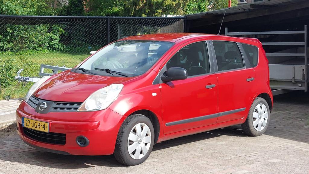 Nissan Note 1.4 16V 2009 Rood, Voorwielaandrijving, 4 cilinders, 49 €/maand, Origineel Nederlands