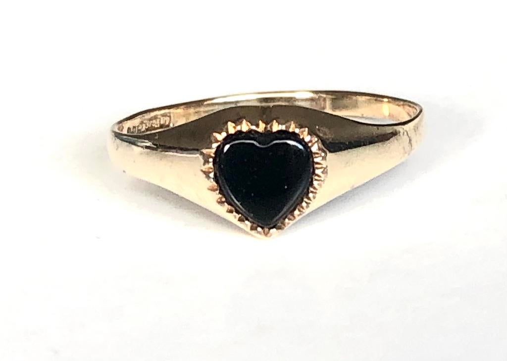 Vintage 9k gouden ring onyx hart maat 19 1/4, 19 tot 20, Ophalen of Verzenden, Zo goed als nieuw, Dame