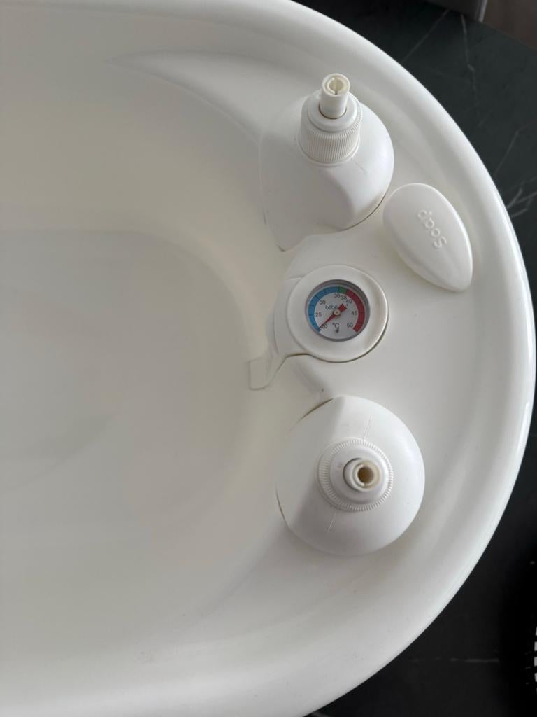 Bébé-jou babybadje met thermometer en zeepdispensers, Ophalen, Gebruikt, Overige typen, Minder dan 100 cm