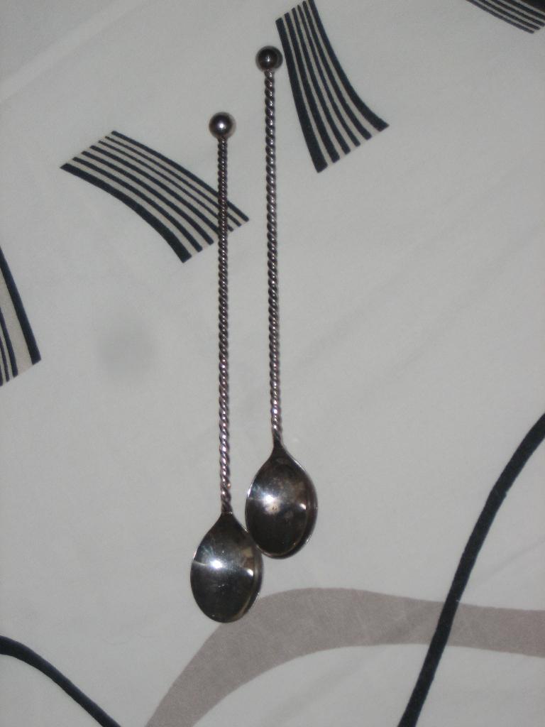 2 leuke ijslepels, sorbetlepels, desertlepels verzilverd DE, Ophalen of Verzenden, Gebruikt, Overige materialen, Los bestek