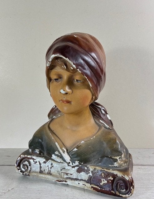 Buste Belle Epoque jonge vrouw met hoofddoek, Gips, Buste, Ophalen of Verzenden, 20 - 50 cm