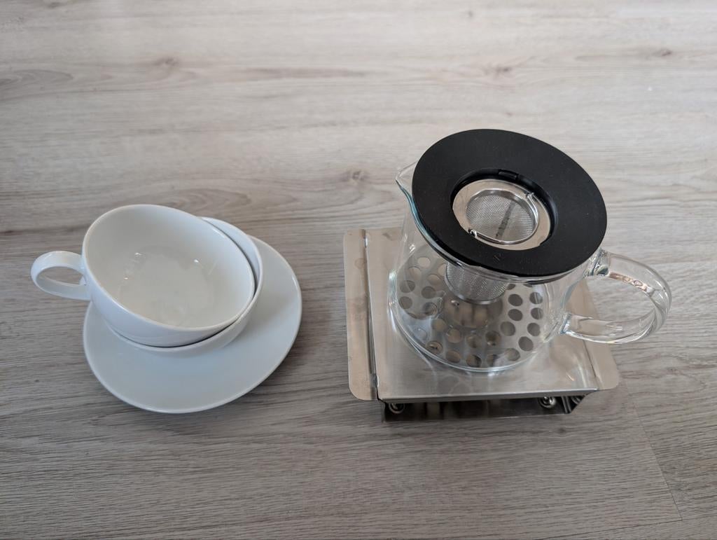 Ikea theepot met theelicht en 2 kopjes, Huis en Inrichting, Keuken | Servies, Ophalen of Verzenden, Overige stijlen, Overige typen