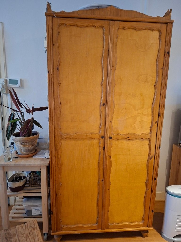 Handgemaakte kledingkast met authentieke elementen, Huis en Inrichting, Ophalen, Met deur(en), Gebruikt, 100 tot 150 cm