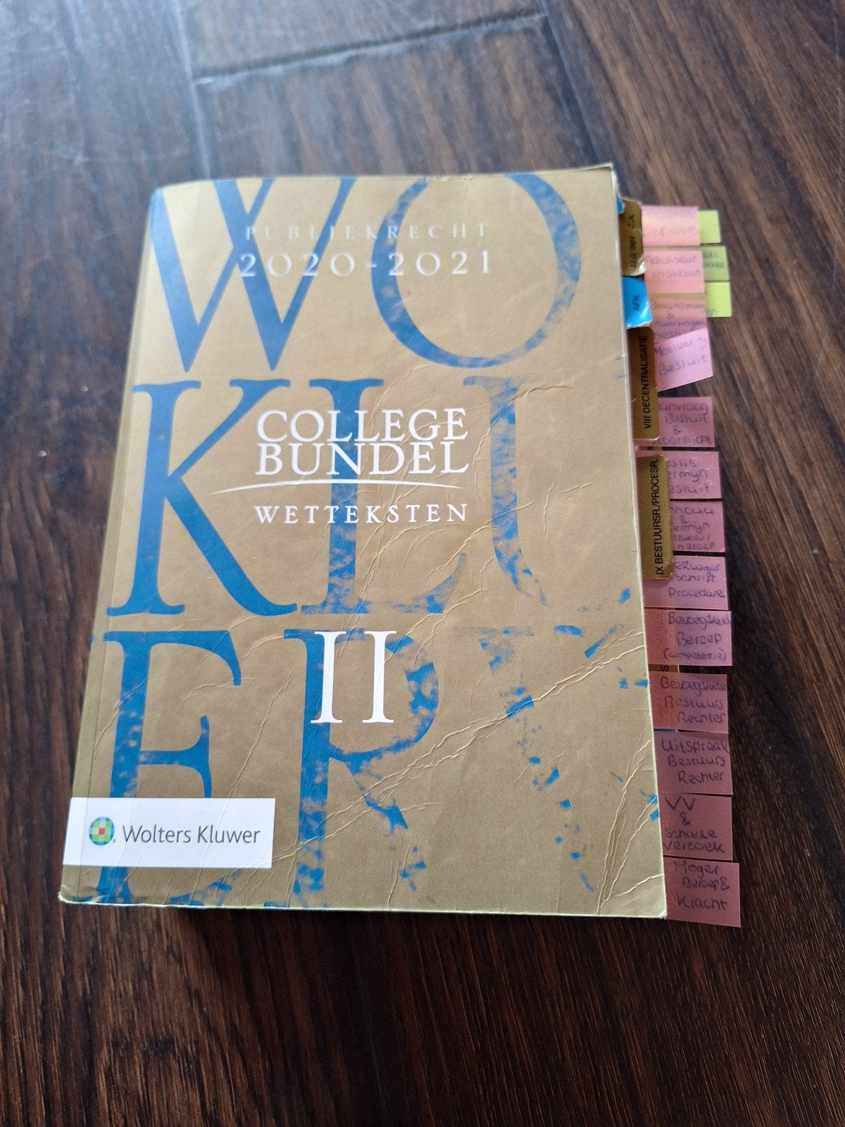 Collegebundel Wetsteksten Publiekrecht 2020-2021, Gelezen, Wolters Kluwer, Gamma, HBO