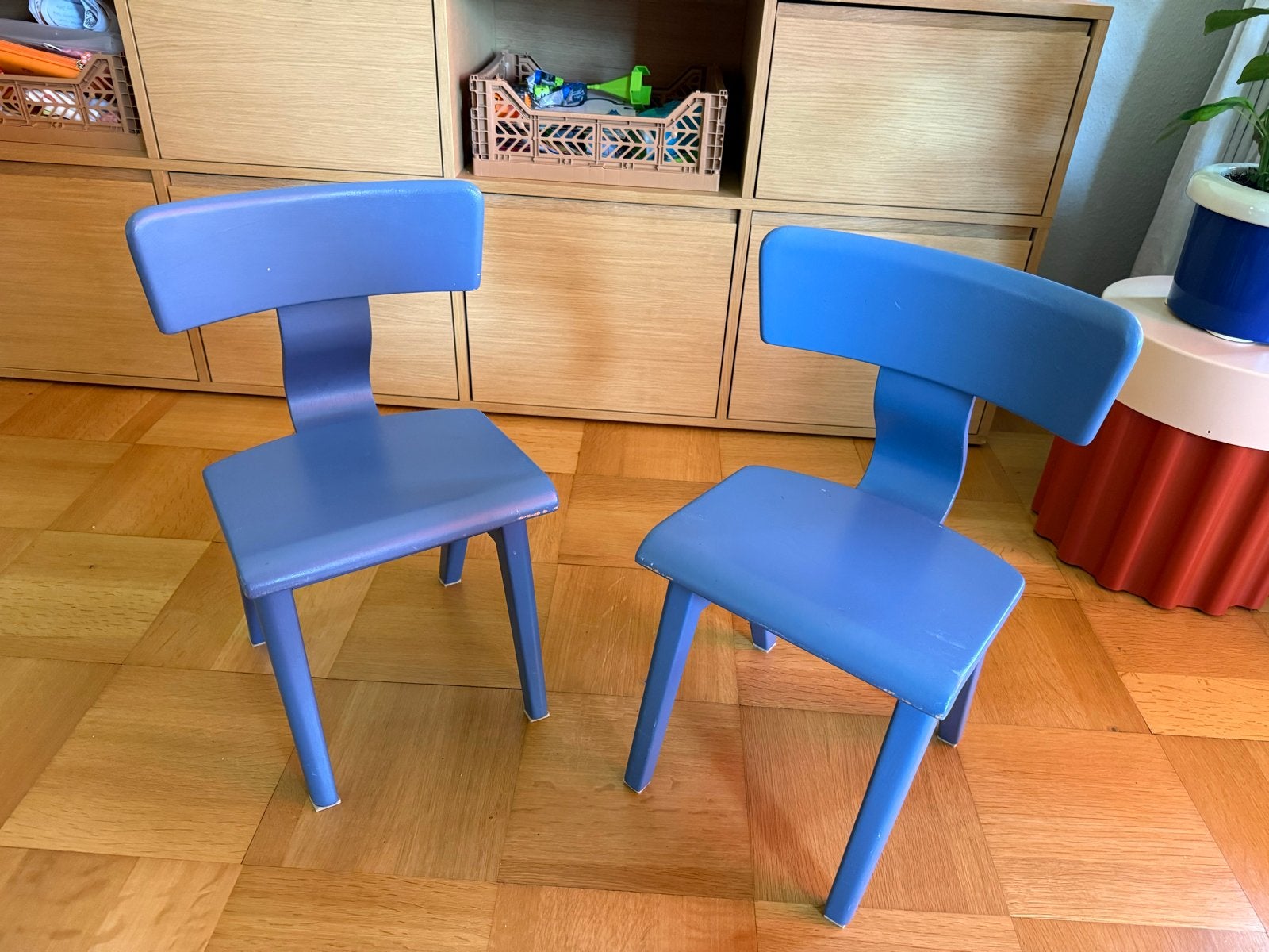 2x Blauwe vintage kinderstoelen - Gebruikt, Ophalen, Gebruikt, Stoel(en)