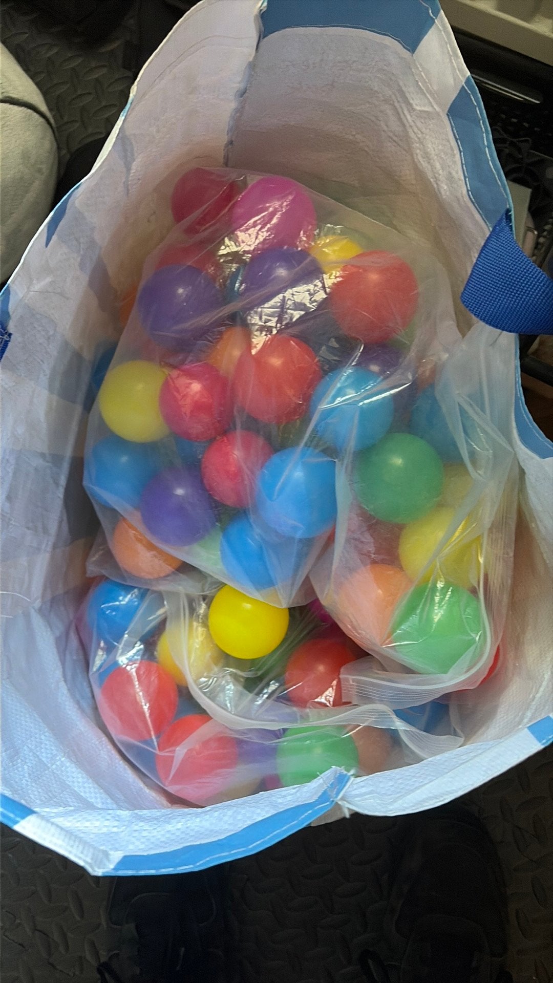 Ballen bak ballen in bigshopper, Ophalen, Zo goed als nieuw