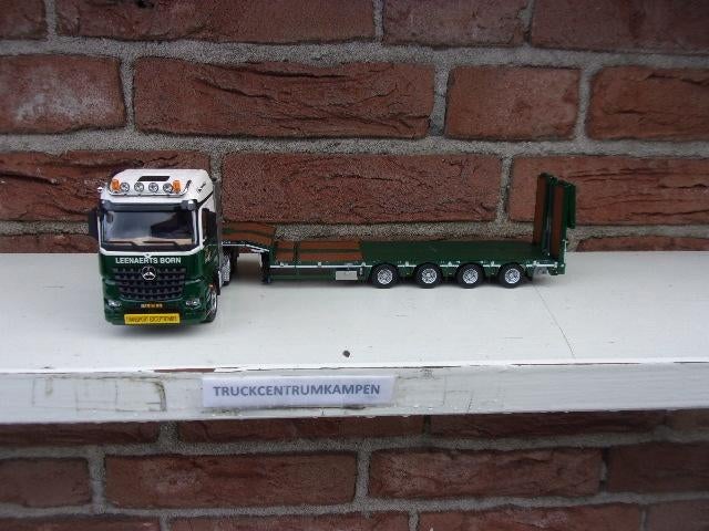 IMC  Mercedes  Benz  Arocs  van  Leenaerts, Hobby en Vrije tijd, Modelauto's | 1:50, Ophalen of Verzenden, Nieuw, Bus of Vrachtwagen
