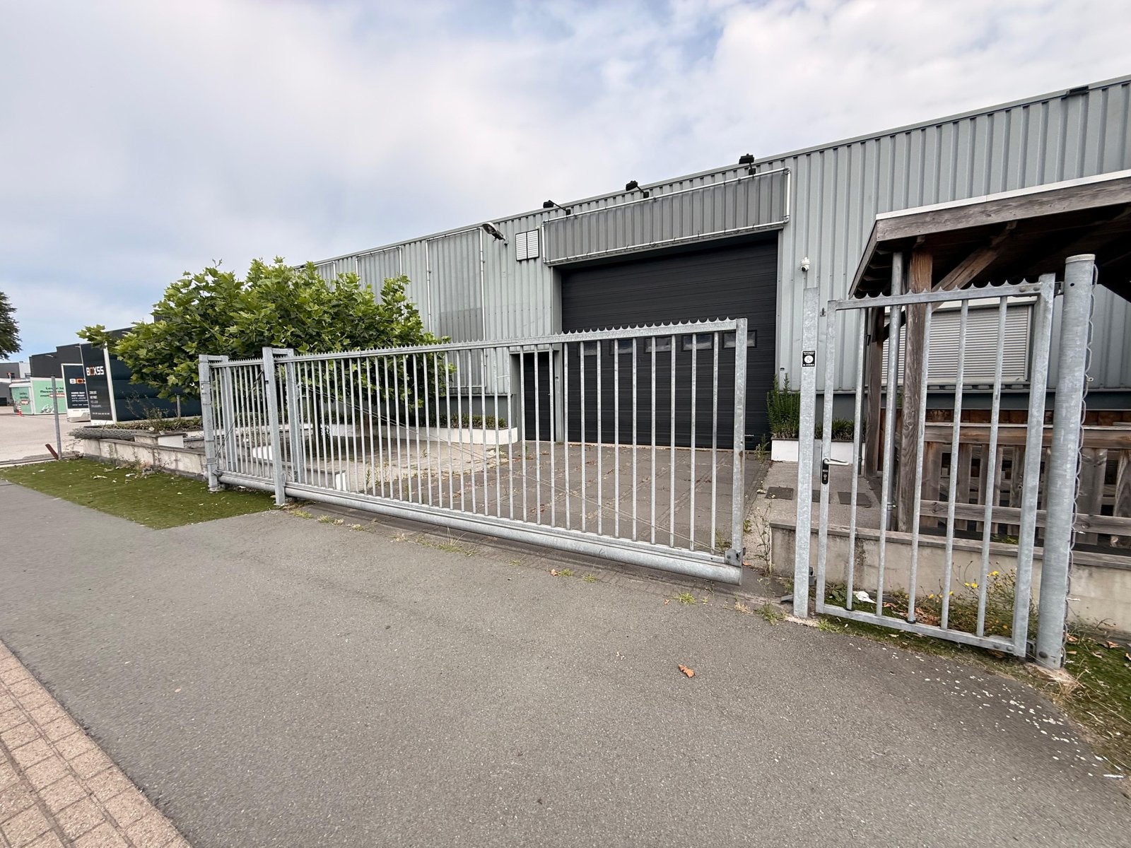 Schuifpoort met loopdeur - Gebruikt, Tuin en Terras, Tuinhekken en Hekwerk, Ophalen, Met poort, Gebruikt, Overige typen