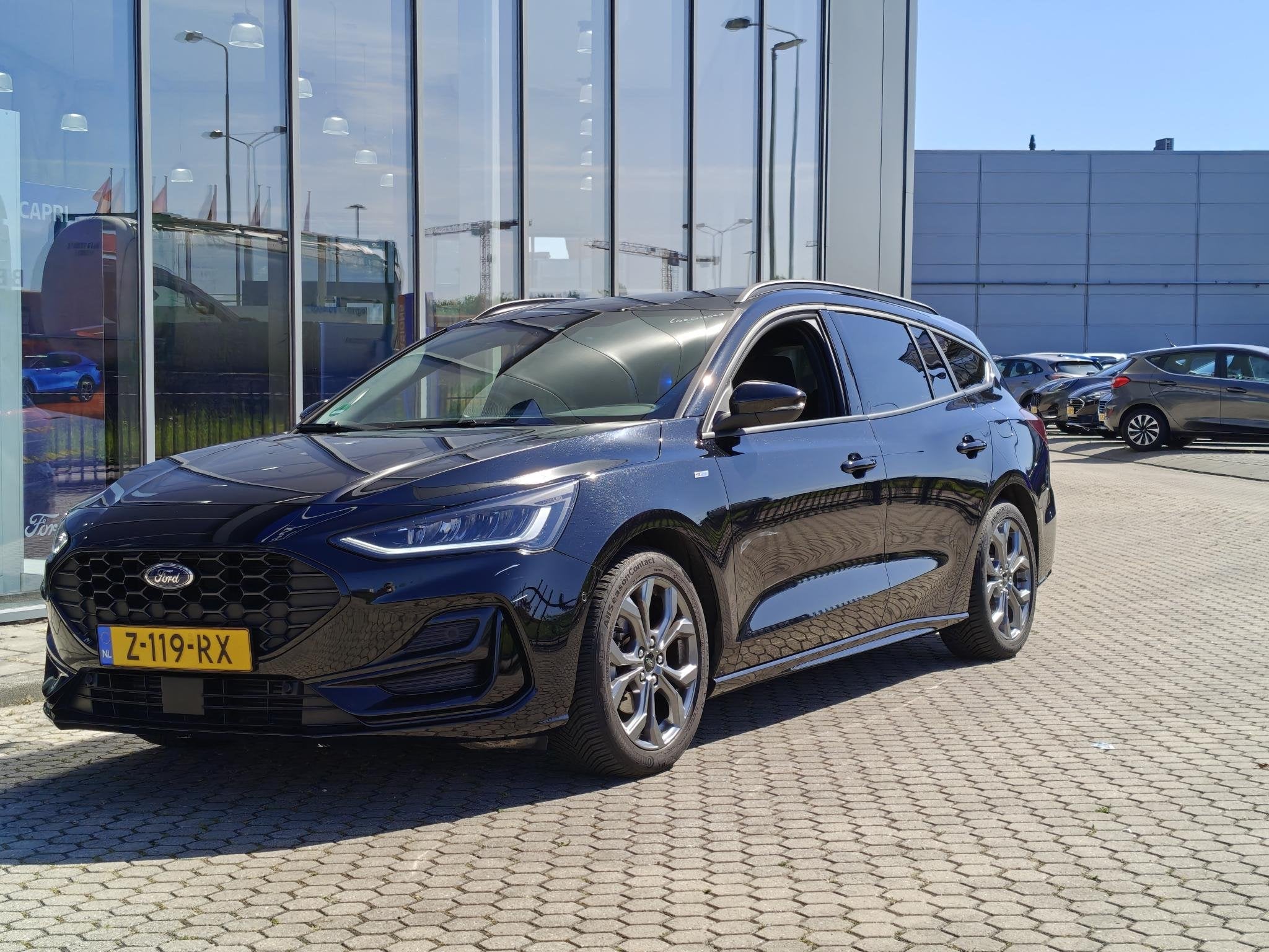 Ford Focus Wagon 1.0 EcoBoost Hybrid ST Line | Groot scherm, Auto's, Gebruikt, Euro 6, Zwart, Origineel Nederlands