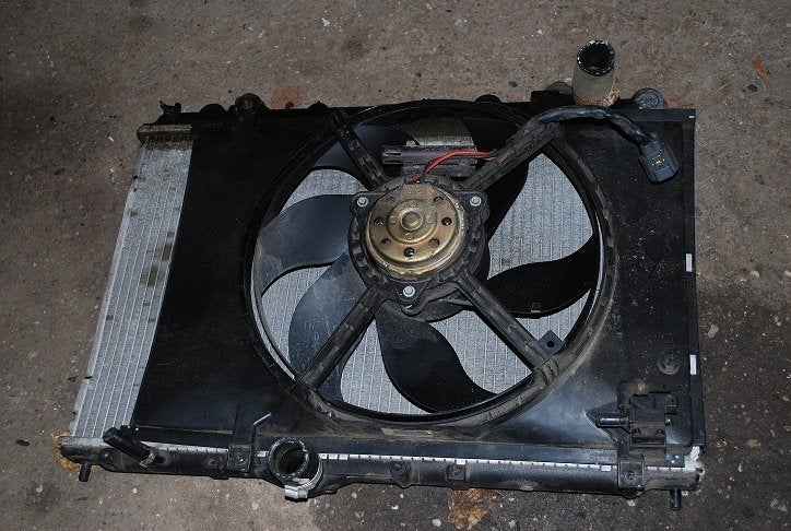 Koelvin vd radiateur Volvo S40-V40, Ophalen of Verzenden
