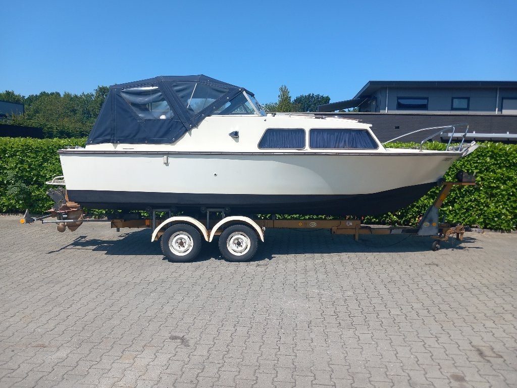 MARIEHOLM CATALINA 22 110 PK VOLVO PENTA, Gebruikt, Binnenboordmotor, Polyester, Benzine