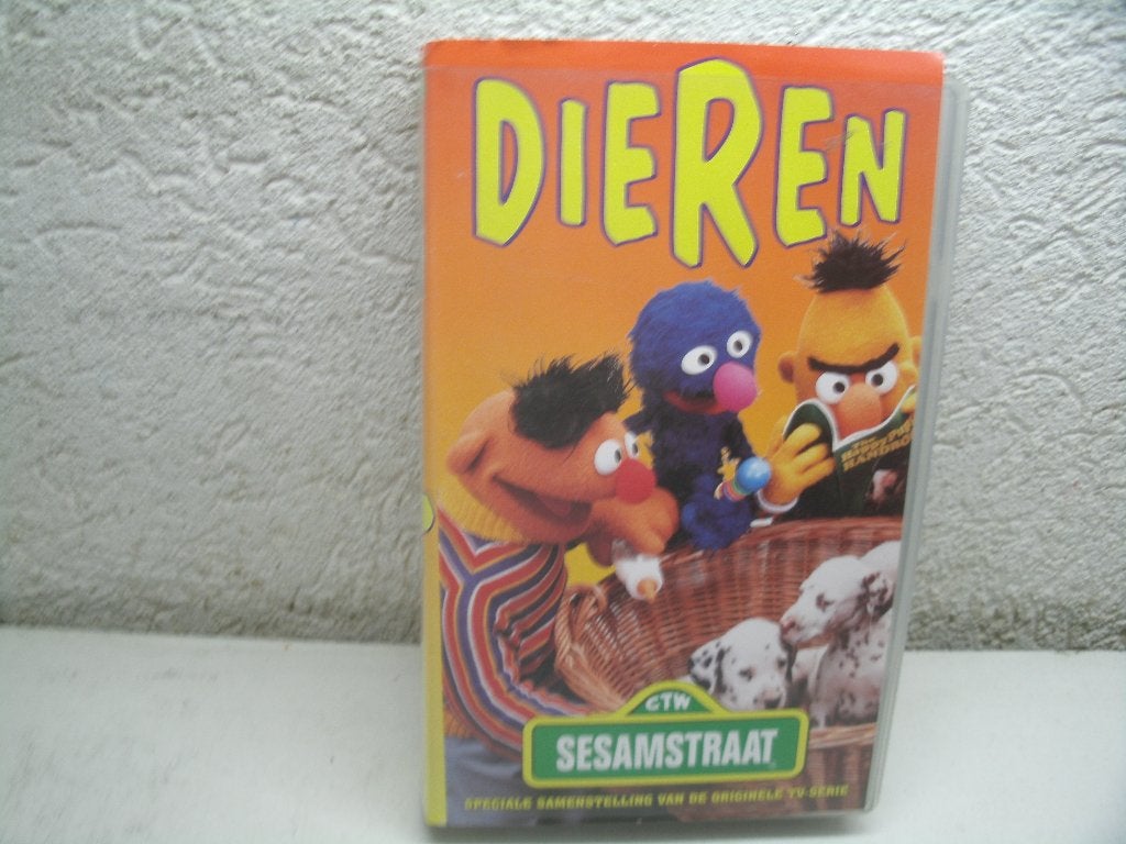 vhs 109a sesamstraat dieren, Alle leeftijden, Ophalen of Verzenden, Zo goed als nieuw