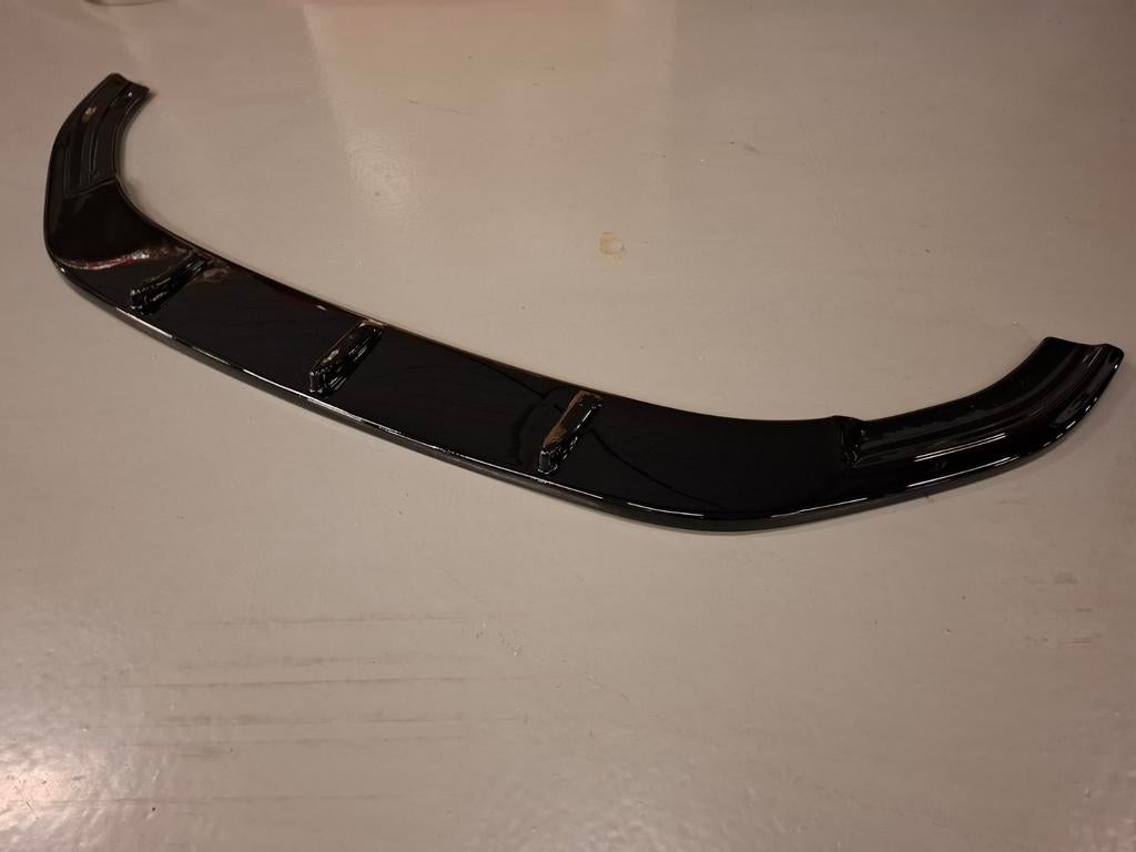 Maxton front splitter golf 7 R en R line.  Niieuw in verpakk, Ophalen of Verzenden, Nieuw, Bumper