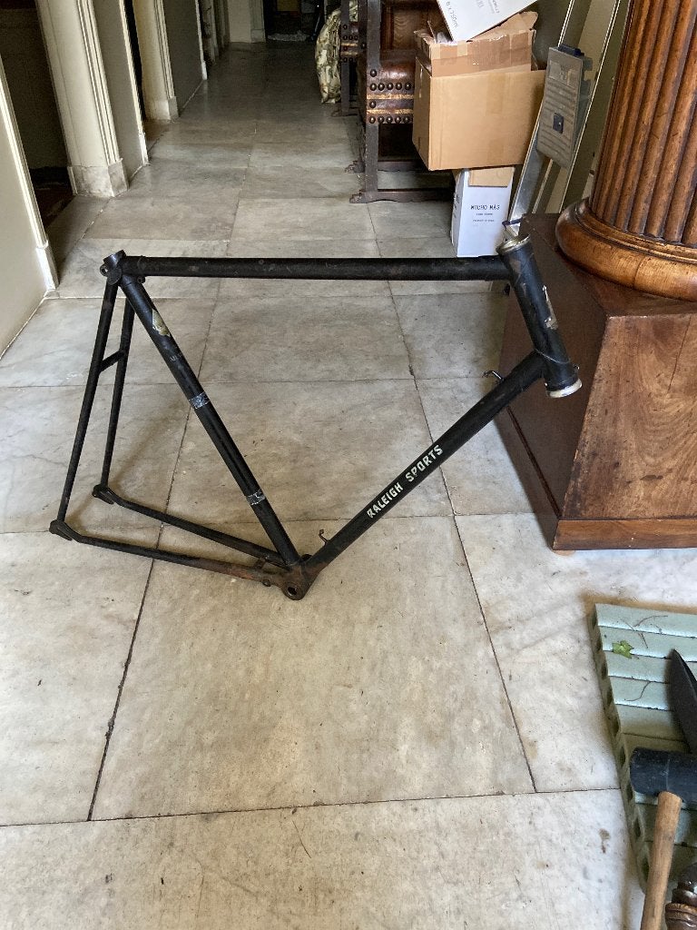 Vintage Raleigh sports frame gratis., Fietsen en Brommers, Fietsonderdelen, Ophalen, Gebruikt, Frame