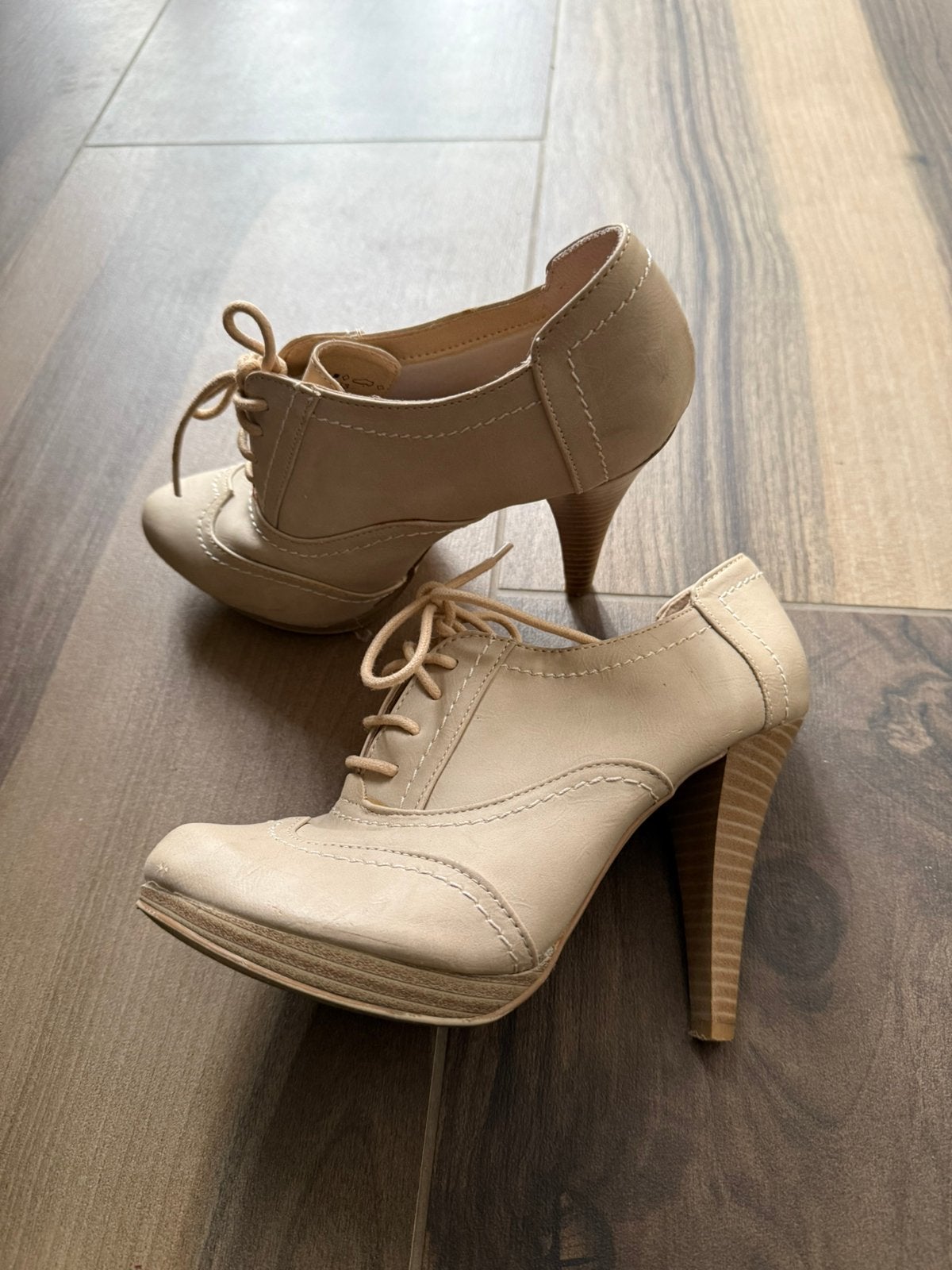 Pumps beige 36, Ophalen, Gedragen, Beige