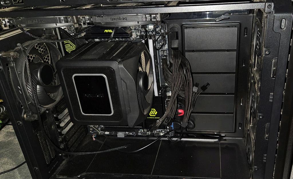 Low dB High-end pc zonder GPU, Computers en Software, Servers, Ophalen of Verzenden, Zo goed als nieuw, 64 GB, 4 Ghz of meer