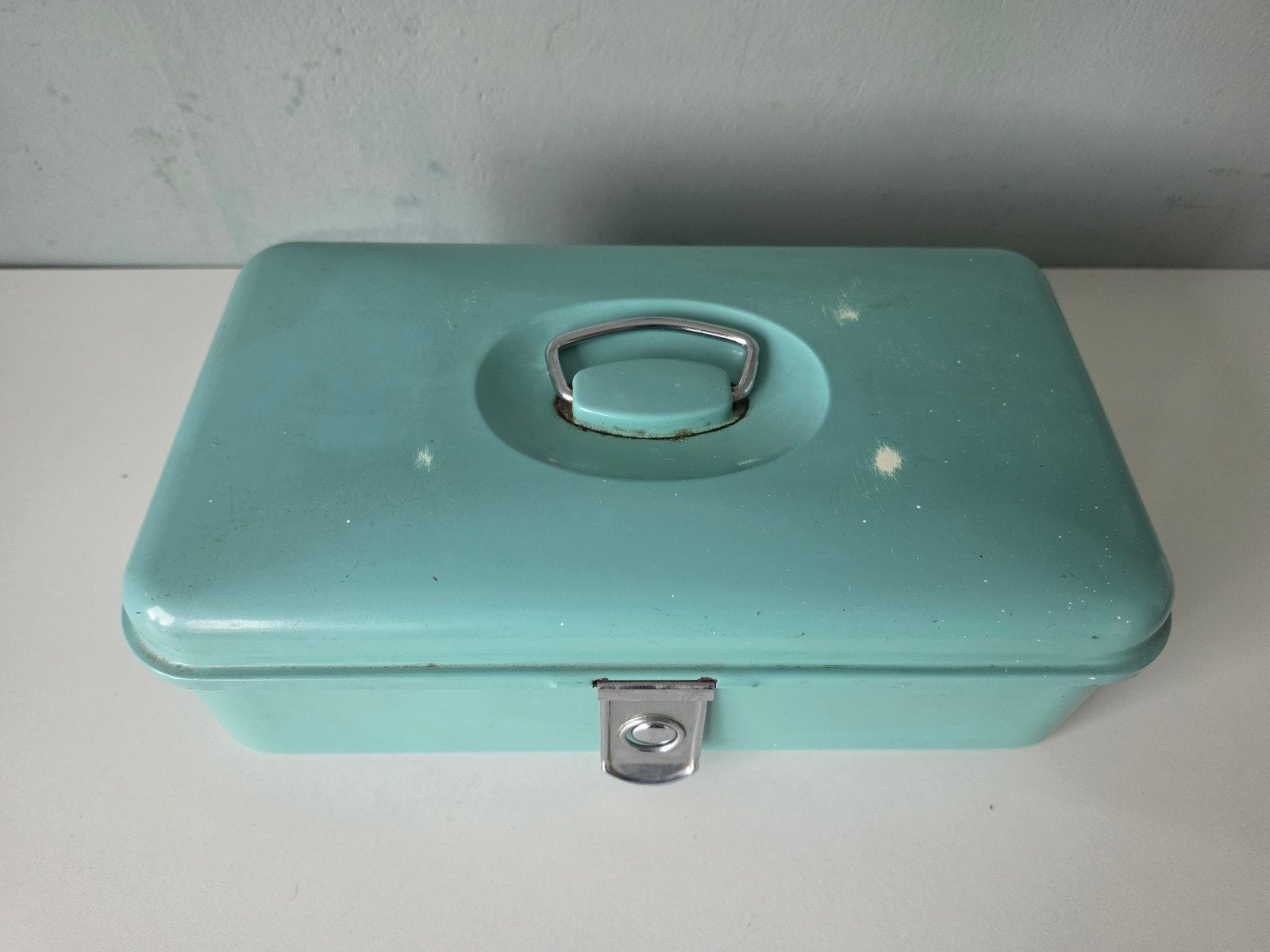 Vintage Brooddoos - Oma's Erfstuk met Industriële Charme, Antiek en Kunst, Ophalen