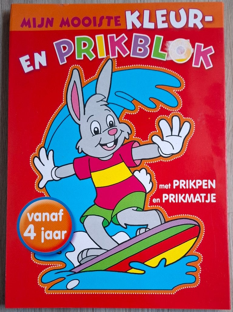 Mijn Mooiste Kleur- en Prikblok A4 - Zo goed als nieuw, Ophalen of Verzenden, Zo goed als nieuw, Knutselen