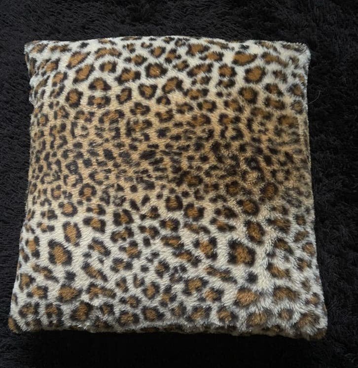 Design Kussen, tijger (cheetah) print, 45x45cm, nieuw, Ophalen of Verzenden, Nieuw, Overige kleuren, Vierkant