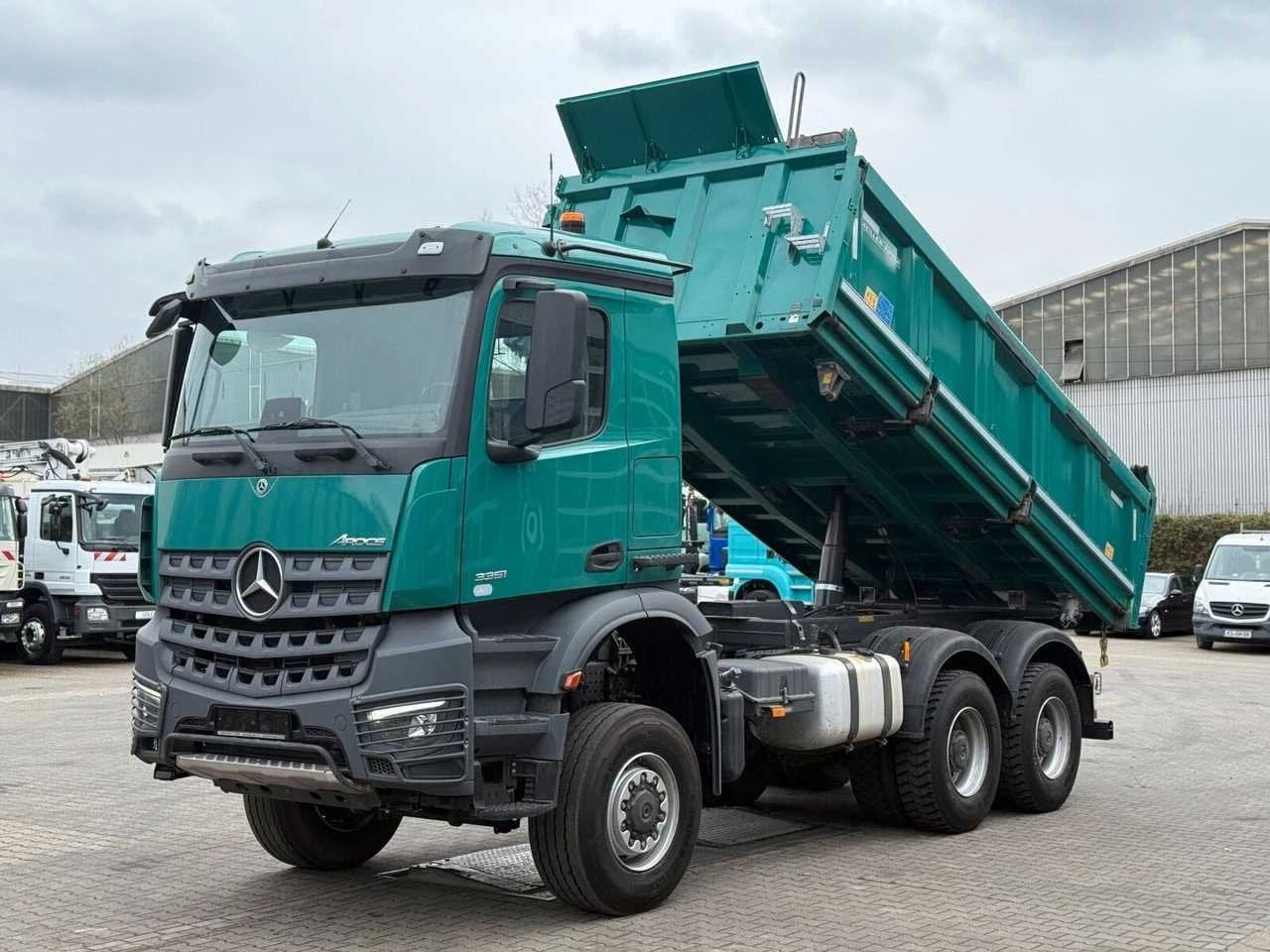 2024 - Mercedes-Benz - Arocs 3351 - Truck, Auto's, Euro 6, Overige brandstoffen, Mercedes-Benz, Bedrijf