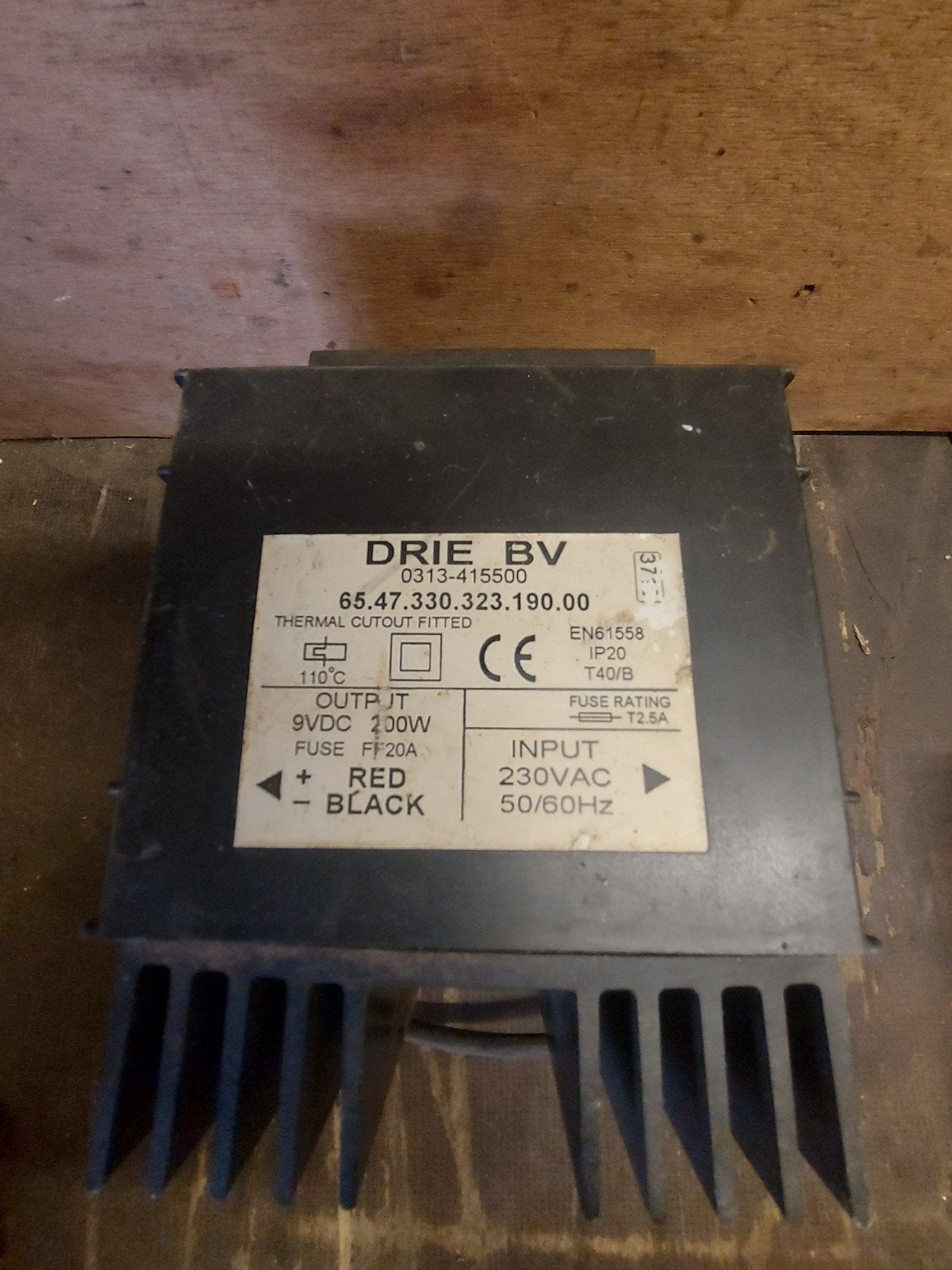 Omvormer 230V-9V, Ophalen of Verzenden, Gebruikt