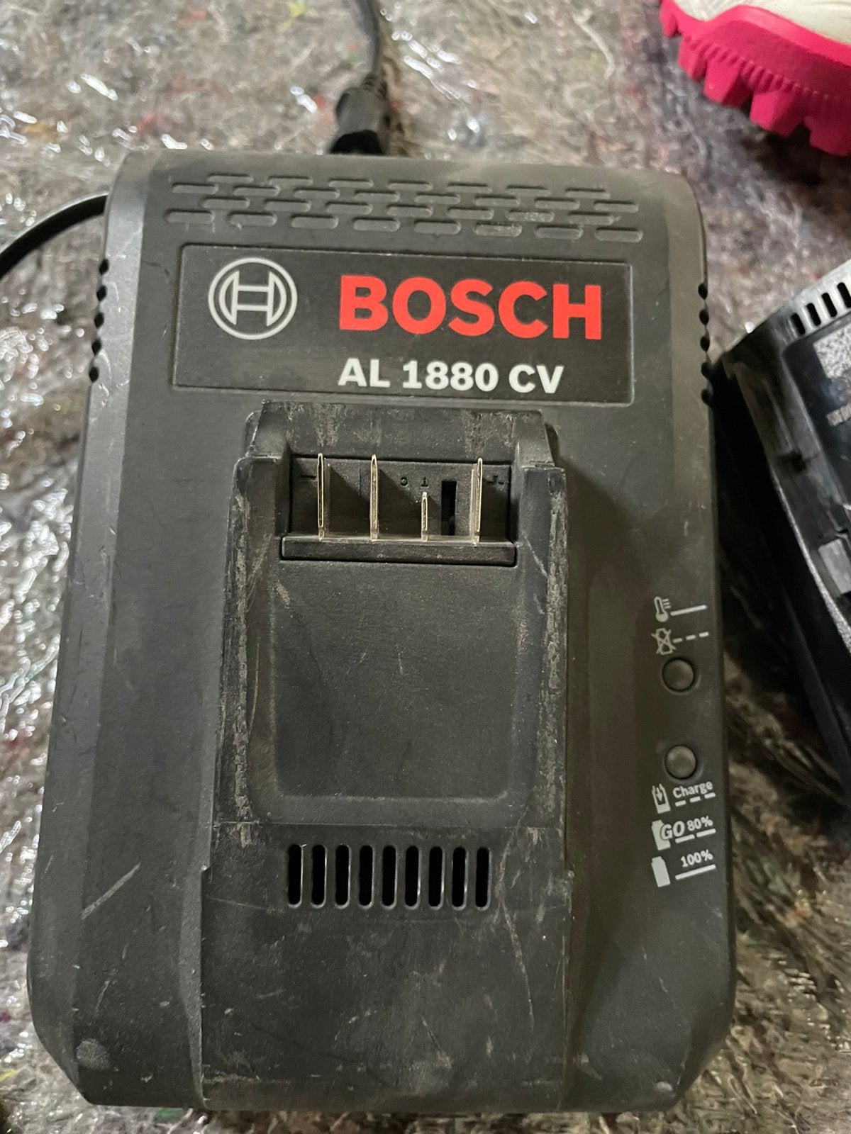 Bosch acculader AL1880CV en twee accu’s 4.0 Ah, Verzenden