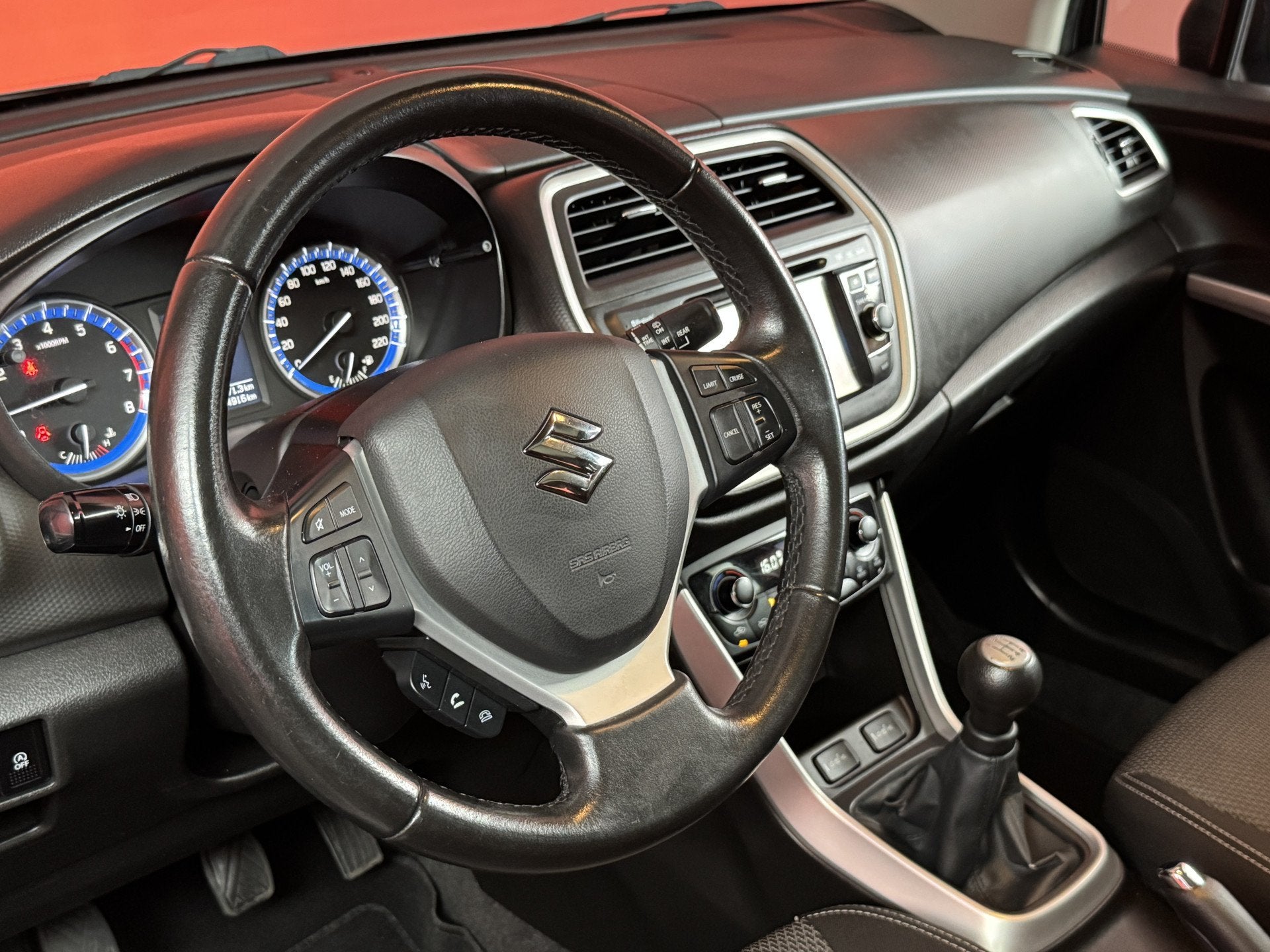 Suzuki S-Cross SX4 1.6 Exclusive, Auto's, Voorwielaandrijving, Stof, Gebruikt, 4 cilinders