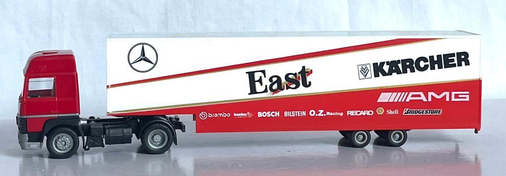 Herpa H0: Renault tekker met oplegger "AMG Kärcher East" F1, Ophalen of Verzenden, Zo goed als nieuw, Bus of Vrachtwagen, Herpa