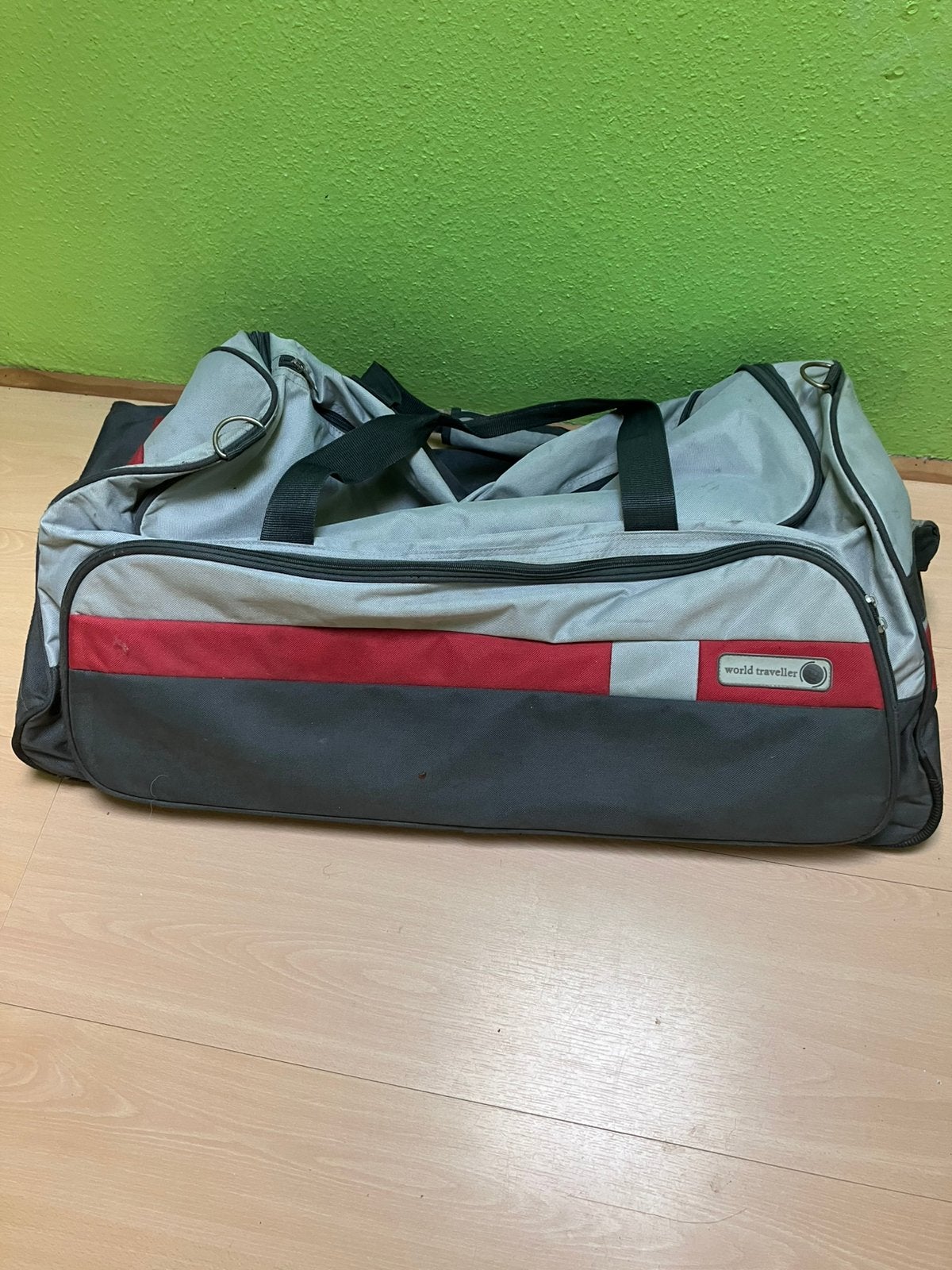 Reis tas of sporttas, Ophalen, Zo goed als nieuw