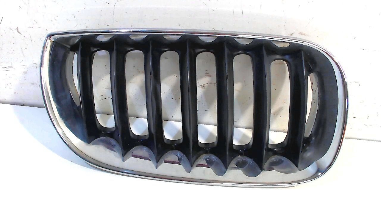 Grillerooster rechts BMW X3, Onderdelen@venauto.nl, Van der Ven Autorecycling B.V., Gebruikt, Ettenseweg 76, 4706 PB Roosendaal, The Netherlands