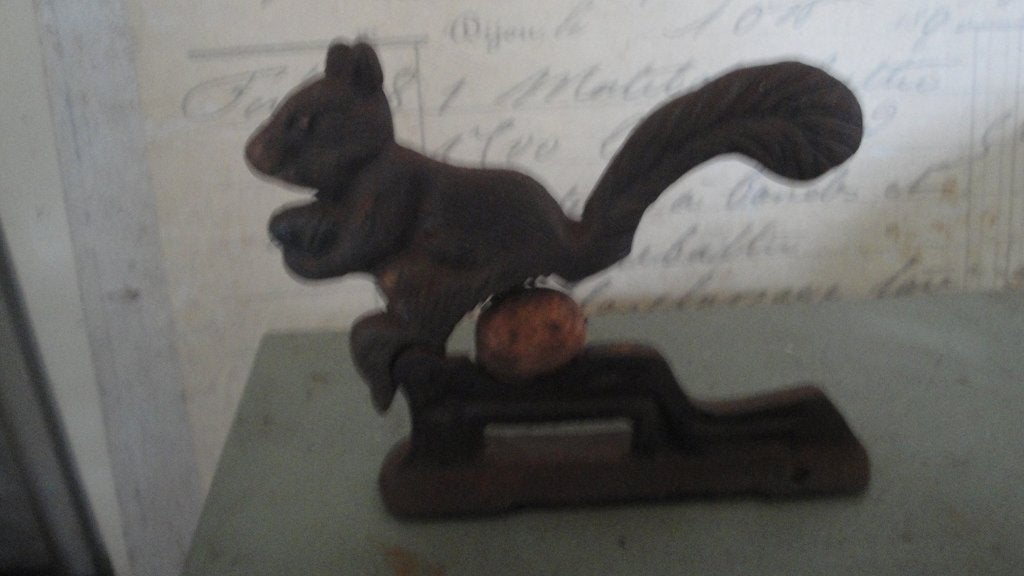vintage  eekhoorn notenkraker van  gietijzer, Ophalen of Verzenden