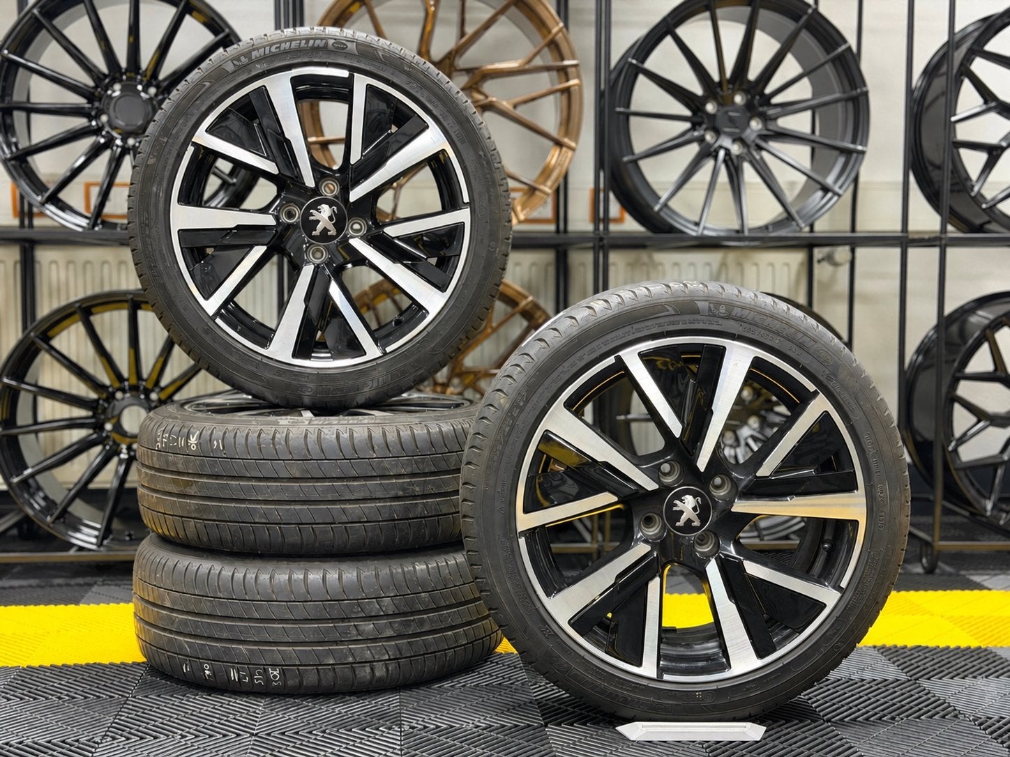 17 Inch Peugeot 208 Zomerset €599,-!, Ophalen, Gebruikt, Banden en Velgen, 17 inch