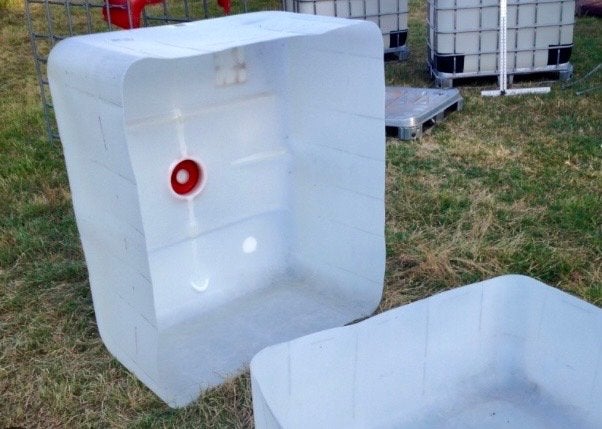 Gratis Halve IBC Bakken - Ideaal voor voer bakken, Ophalen, Gebruikt