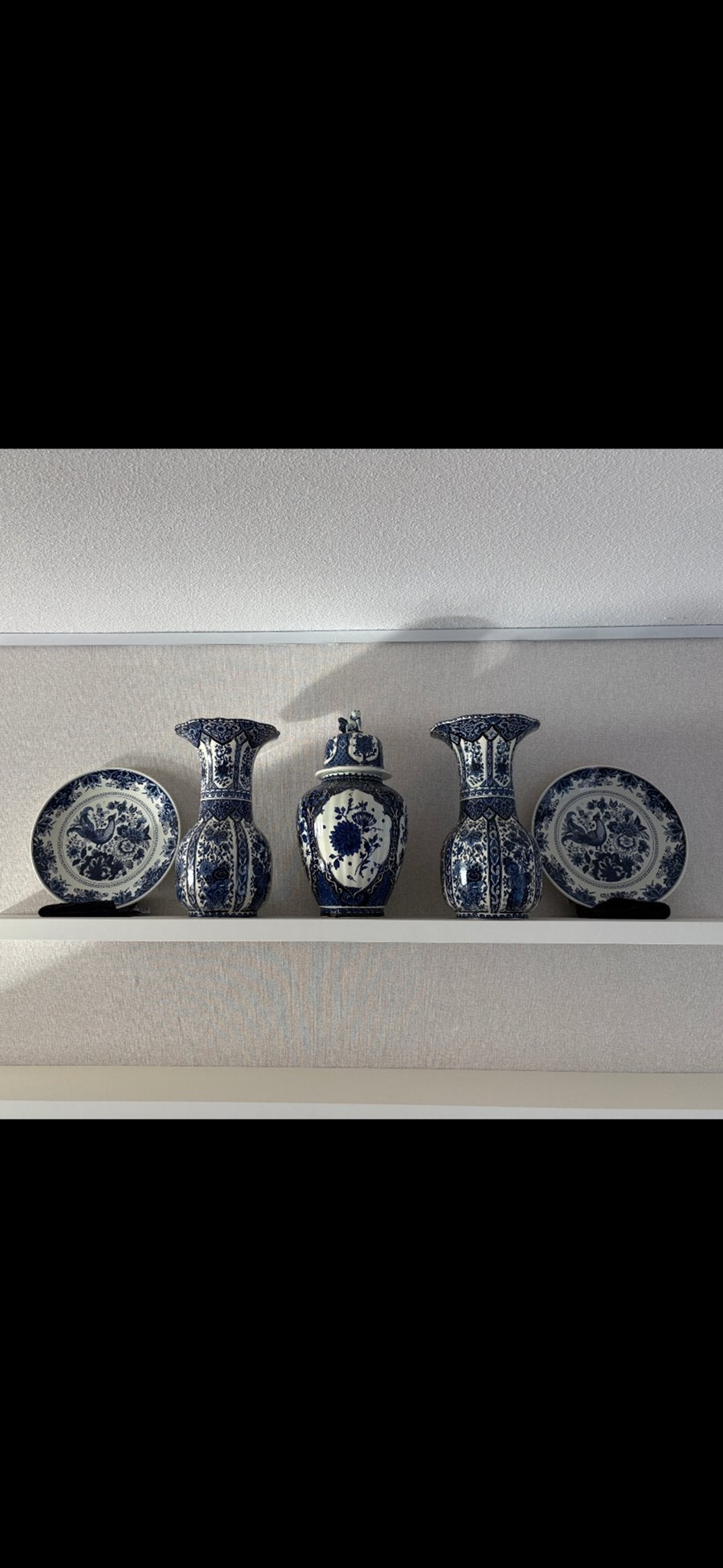 Delfts Blauw Vazen en Borden Set - Handbeschilderd, Antiek en Kunst, Antiek | Vazen, Ophalen