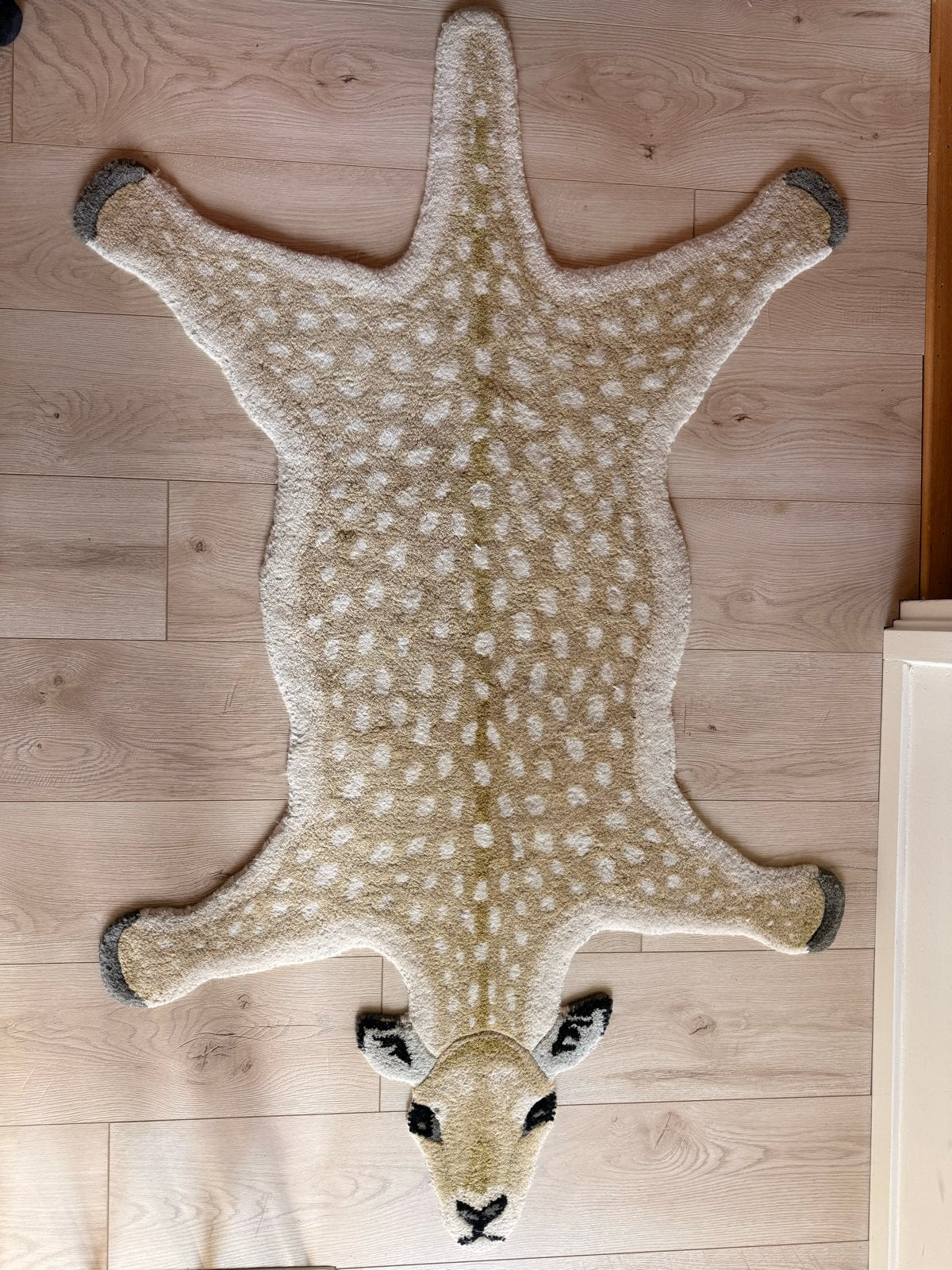 Doing Goods Vloerkleed Hert - 150x92 cm, 100 tot 150 cm, Beige, Zo goed als nieuw, Overige vormen