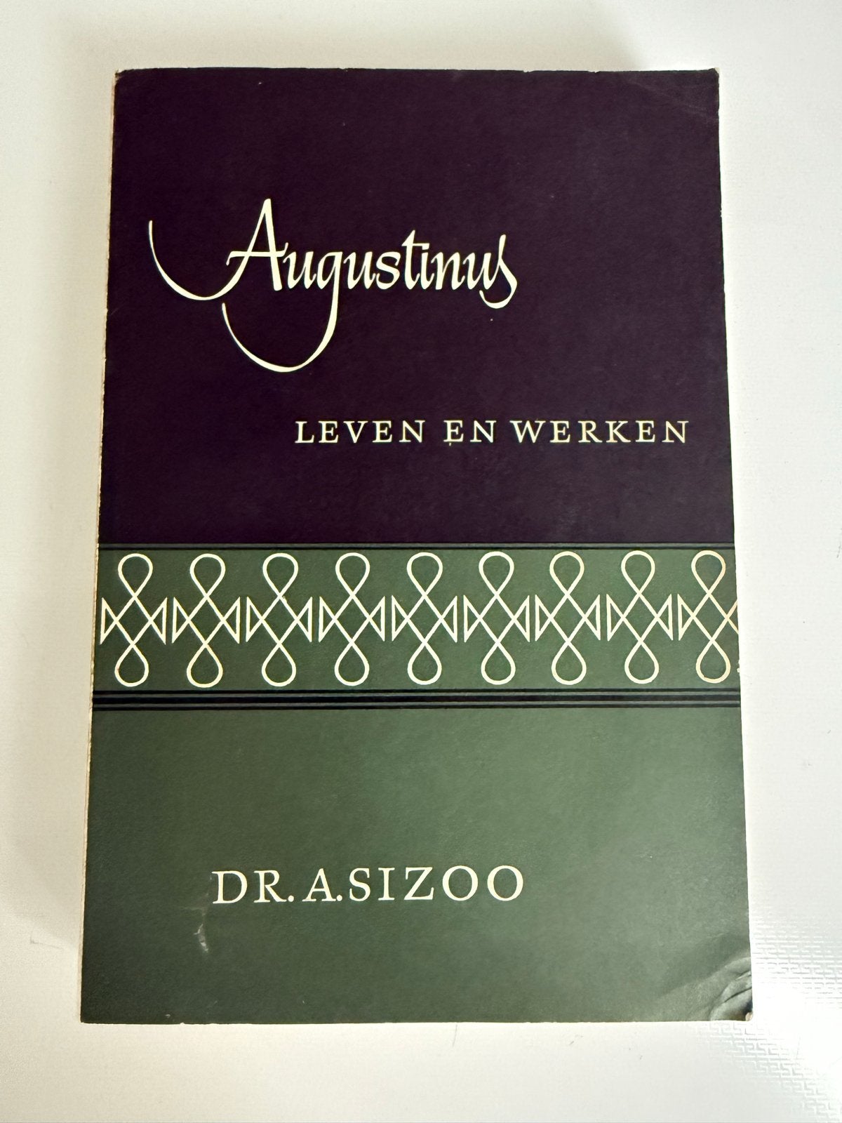 Augustinus: Leven en Werken - Dr. A. Sizoo, Ophalen of Verzenden, Gelezen, Christendom | Katholiek