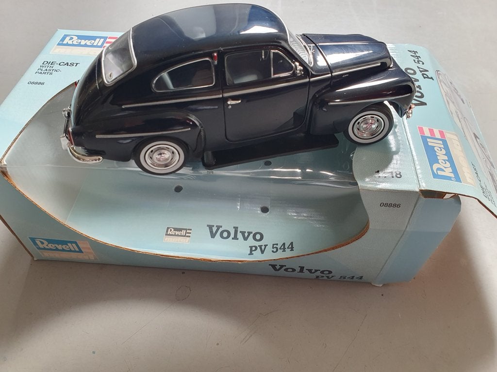 VOLVO PV 544 Revell 1:18, Hobby en Vrije tijd, Modelauto's | 1:18, Ophalen of Verzenden, Zo goed als nieuw, Revell