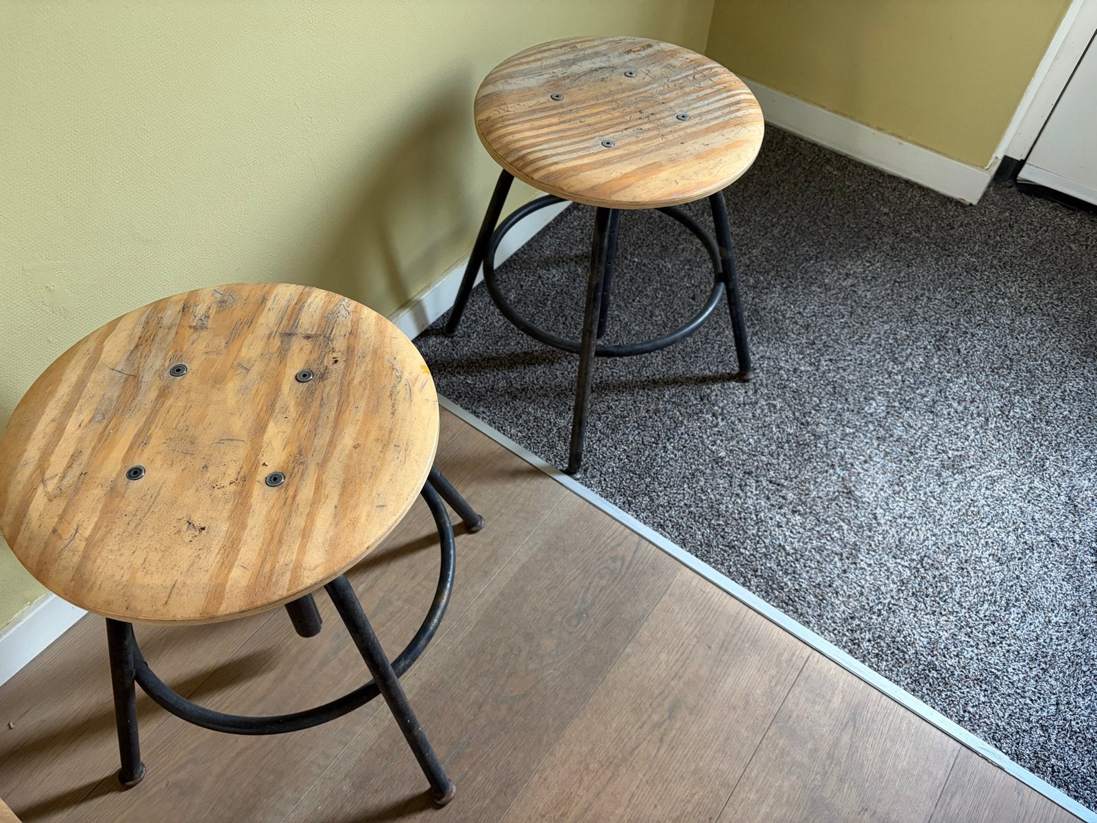 2x IKEA KULLABERG krukken - opknappers voor DIY project, Huis en Inrichting, Ophalen of Verzenden, Gebruikt, Hout